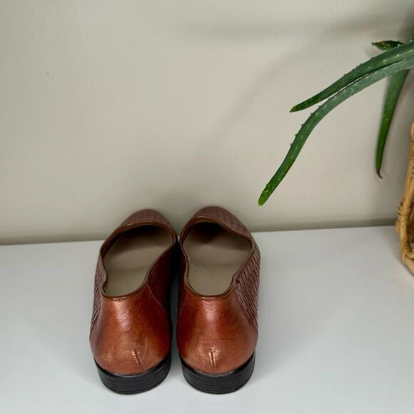 Trotters Woven Leather Loafers SlipOn Flats Brown Basketweave Leather 10.5N NWOB - Picture 6 of 11